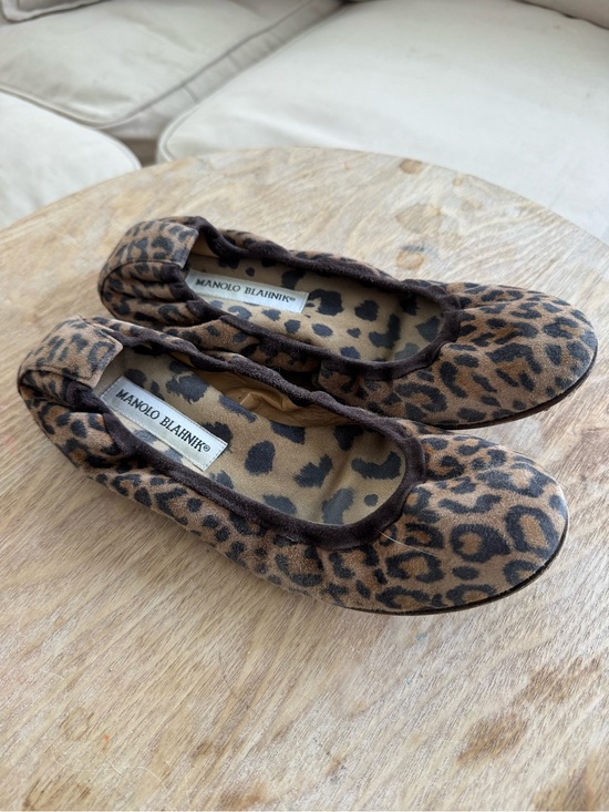 Manolo Blahnik Shoes - MANOLO BLAHNIK Leopard Print Suede Ballet Flats - Brown/Black Size 37.5 EUC